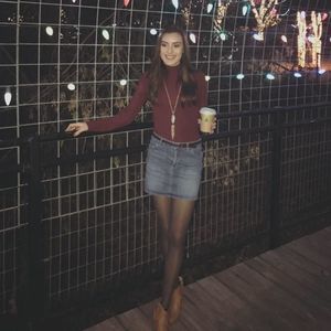 Meet your Posher, Kaela